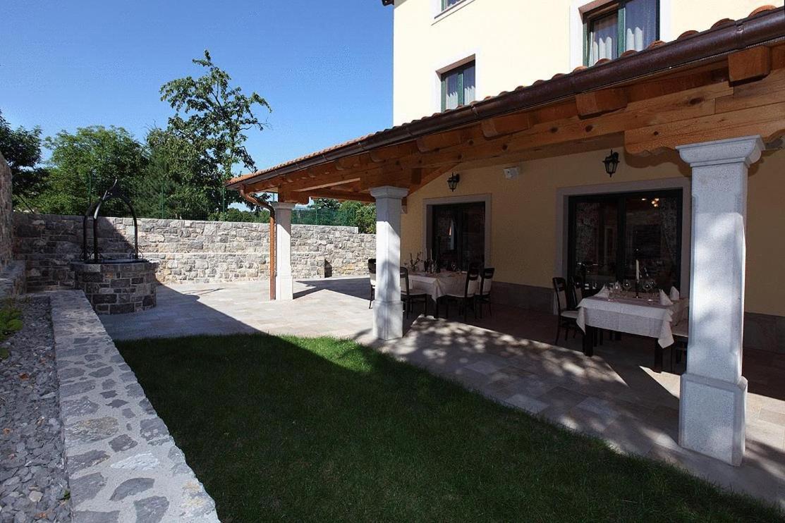 Bed And Breakfast Malovec Divaca Exterior photo