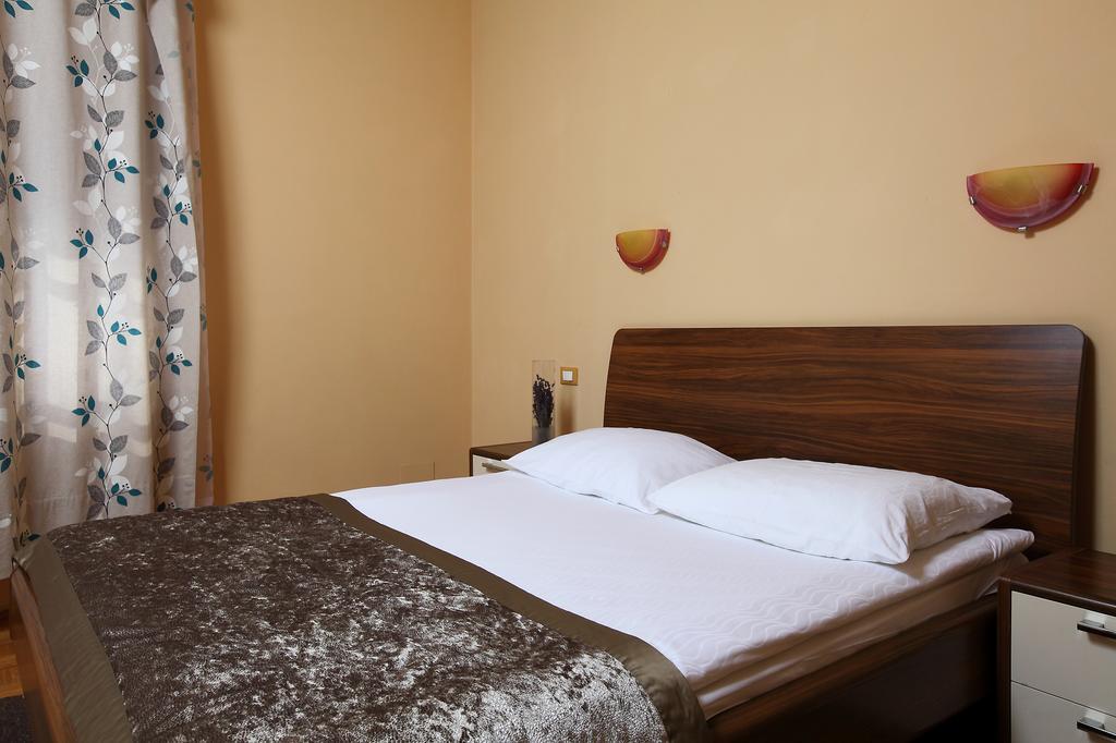 Bed And Breakfast Malovec Divaca Exterior photo