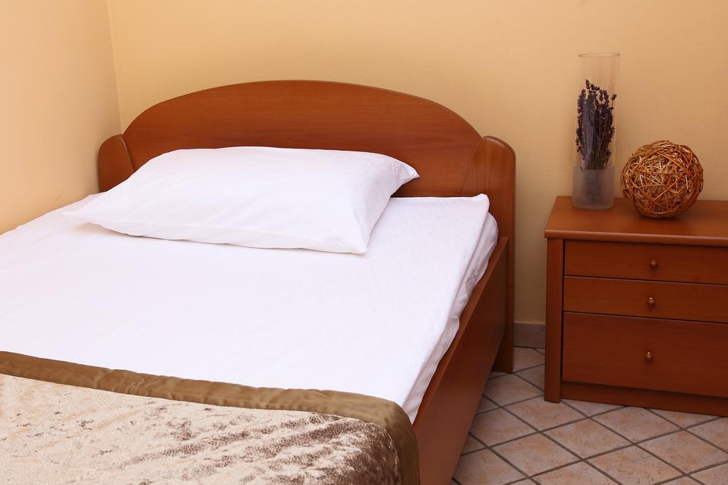 Bed And Breakfast Malovec Divaca Exterior photo